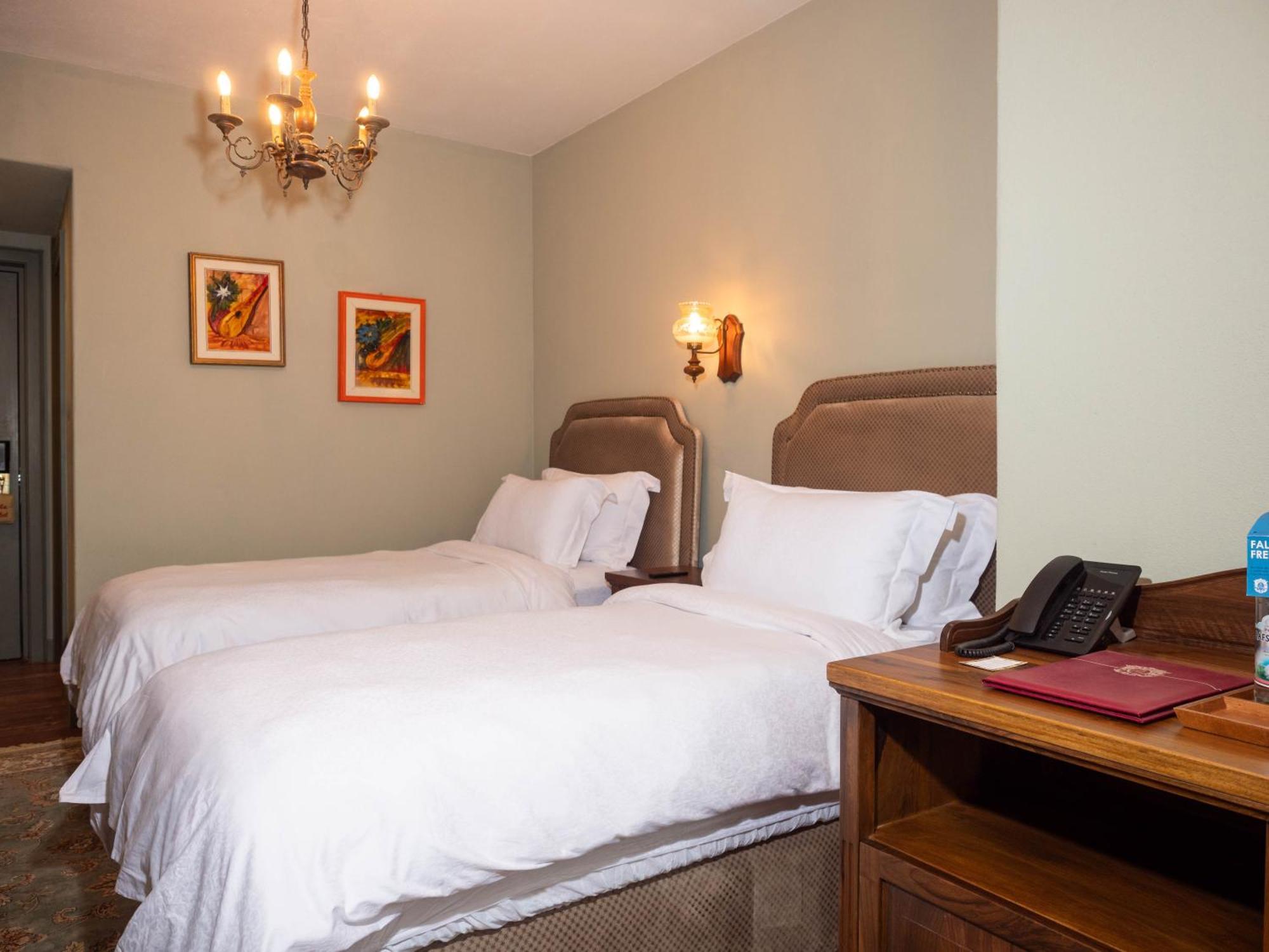 Vila Ebel Hotel Pool & Spa Korce Eksteriør bilde