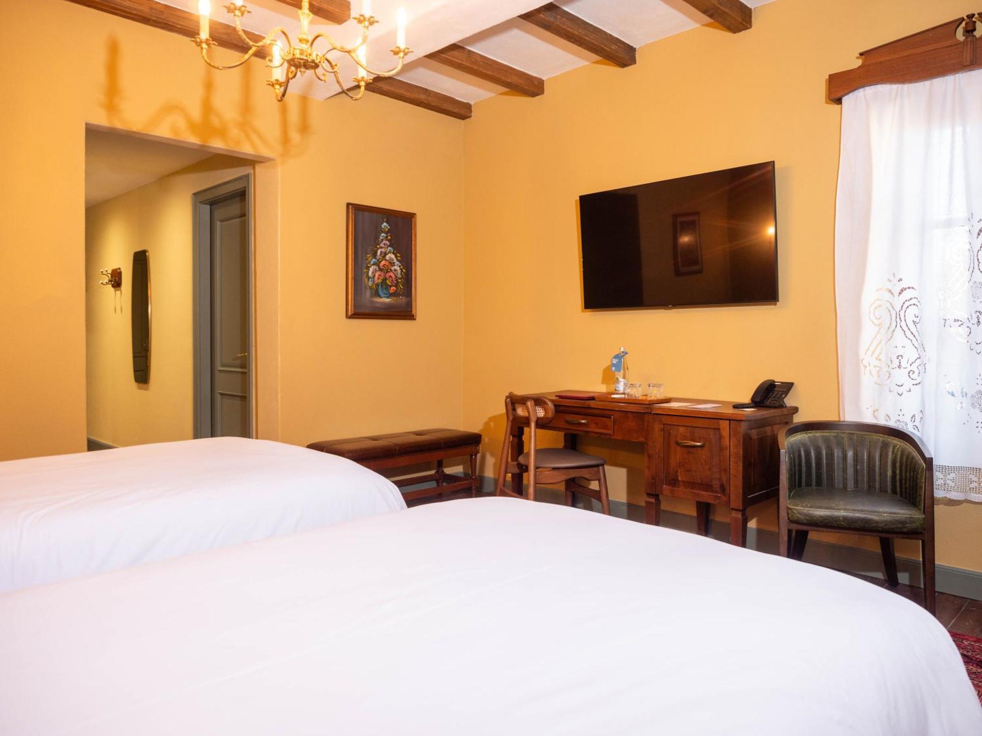 Vila Ebel Hotel Pool & Spa Korce Eksteriør bilde